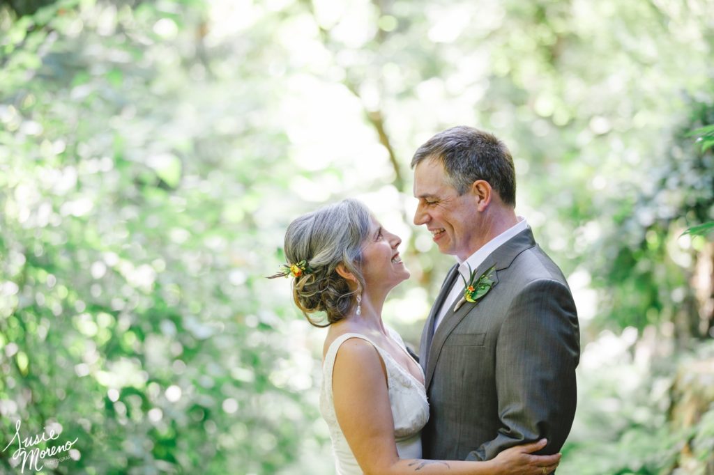 Leach Botanical Gardens Wedding in Portland Oregon by Susie Moreno Photography